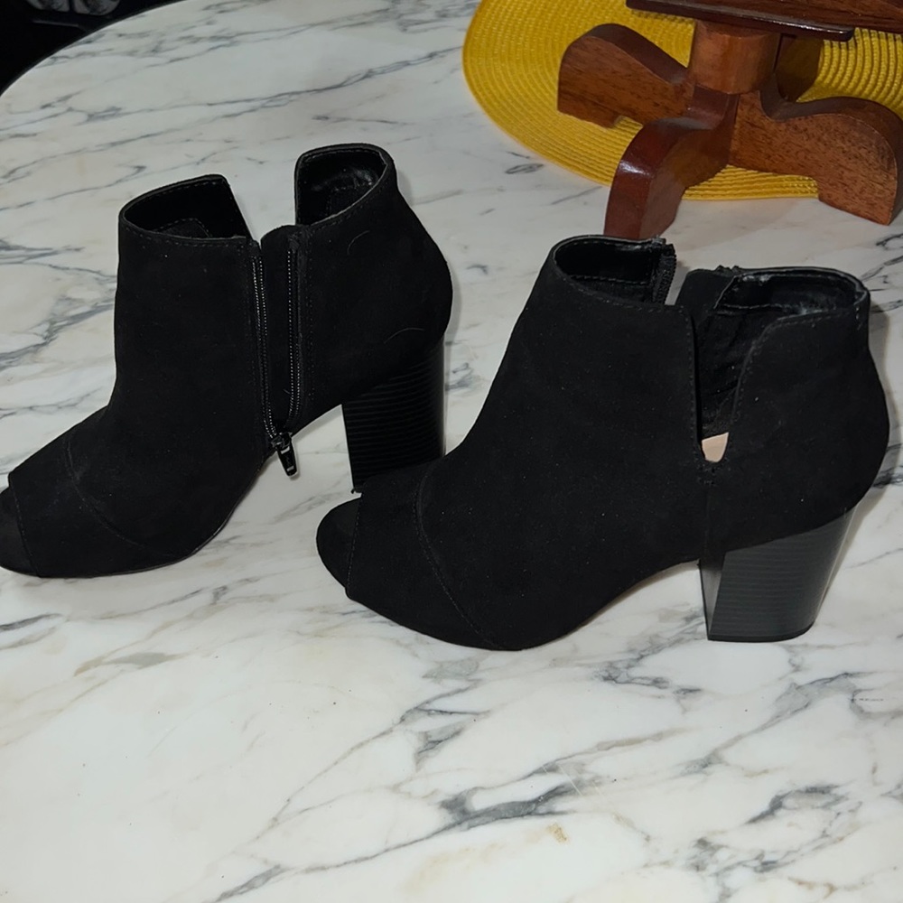 Apt 9 heels